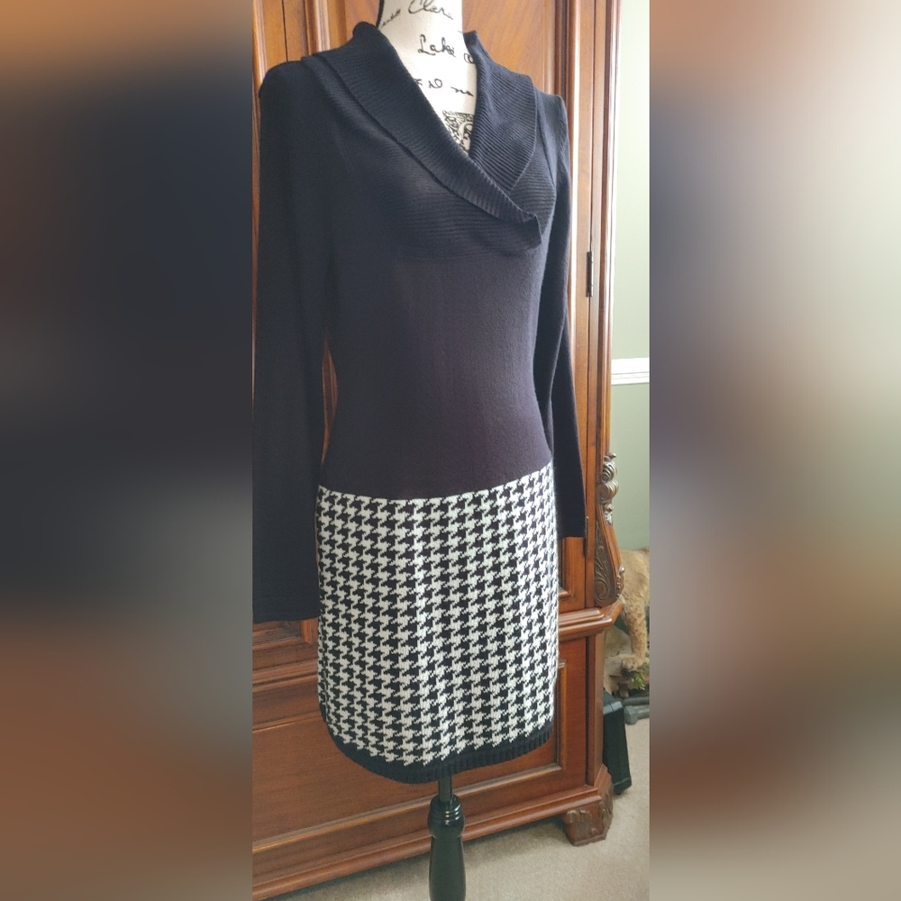 Venus sweater dress, black & black/white houndstooth pattern at skirt, size M